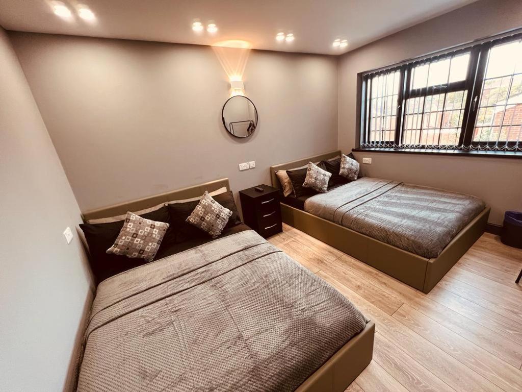 Urban Escape *4 Bedroom House* With Free Parking Birmingham Eksteriør bilde